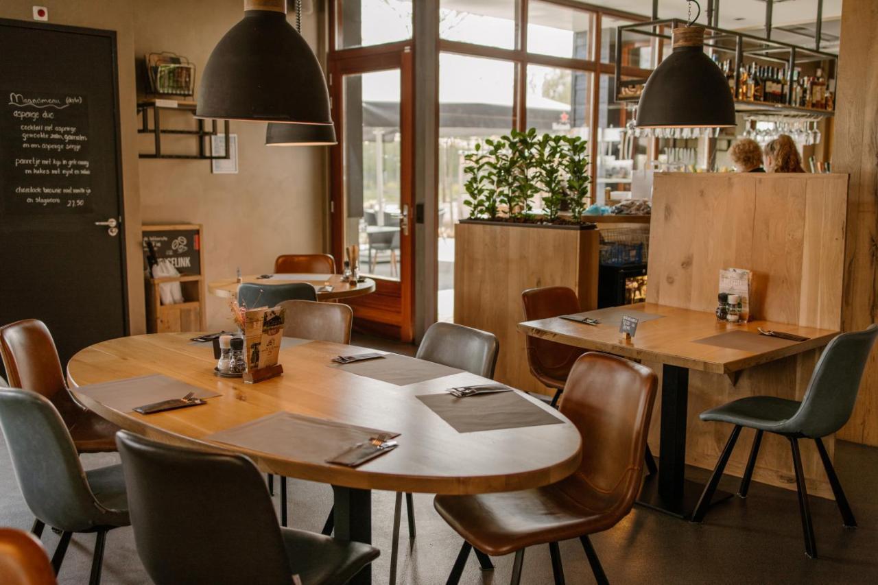 De La Rue Vakantiesuites Sleeuwijk Bagian luar foto