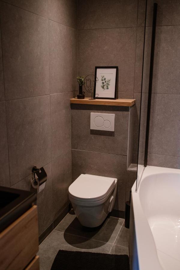De La Rue Vakantiesuites Sleeuwijk Bagian luar foto