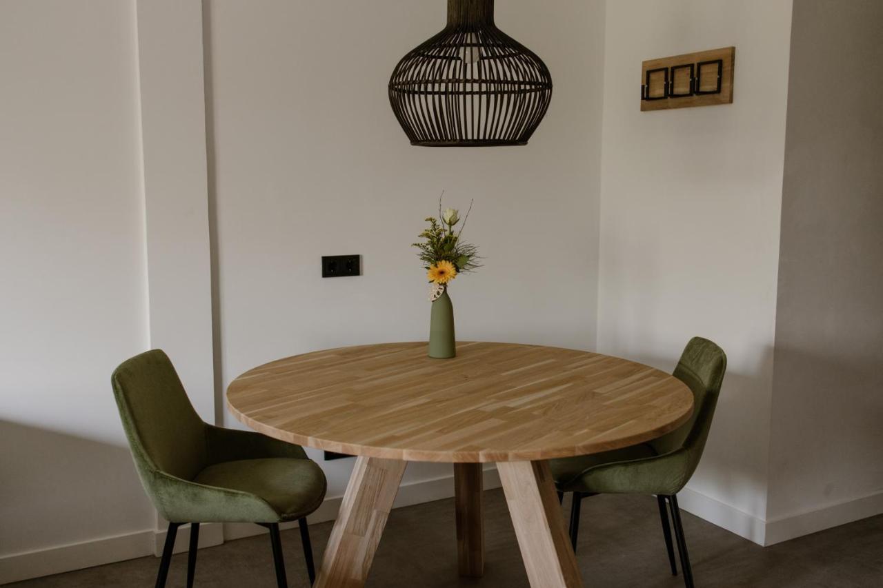 De La Rue Vakantiesuites Sleeuwijk Bagian luar foto