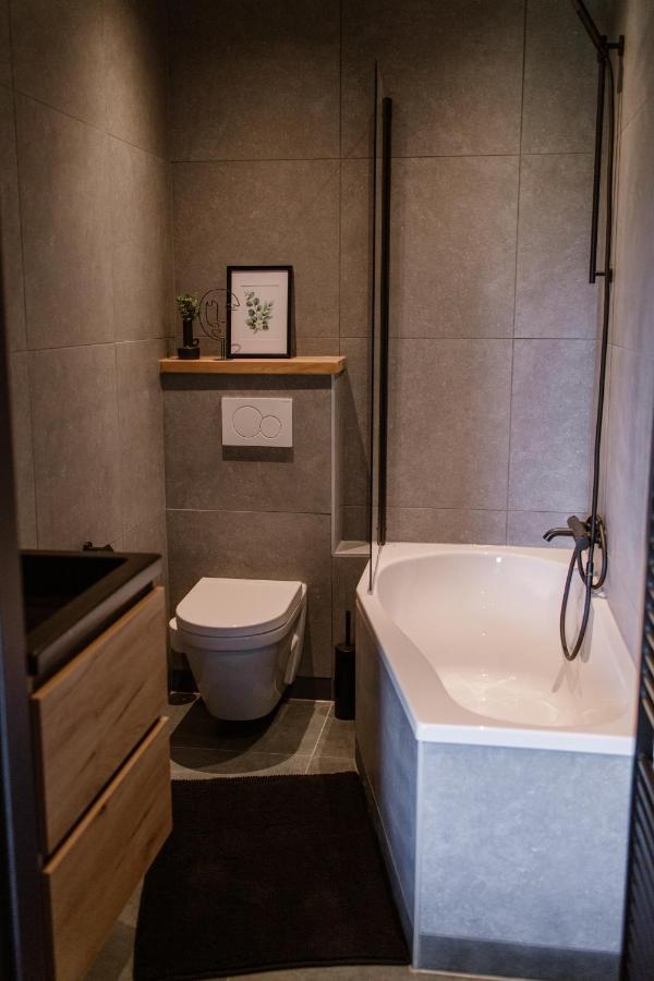 De La Rue Vakantiesuites Sleeuwijk Bagian luar foto