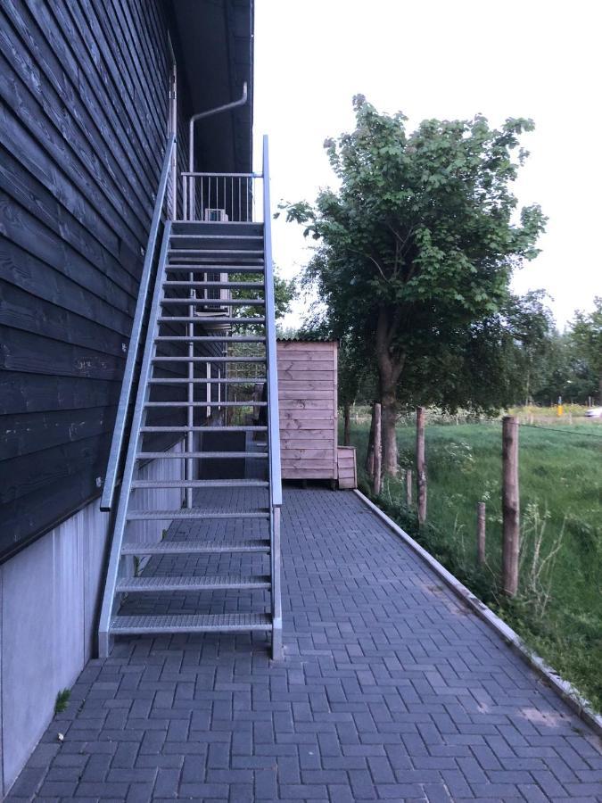De La Rue Vakantiesuites Sleeuwijk Bagian luar foto